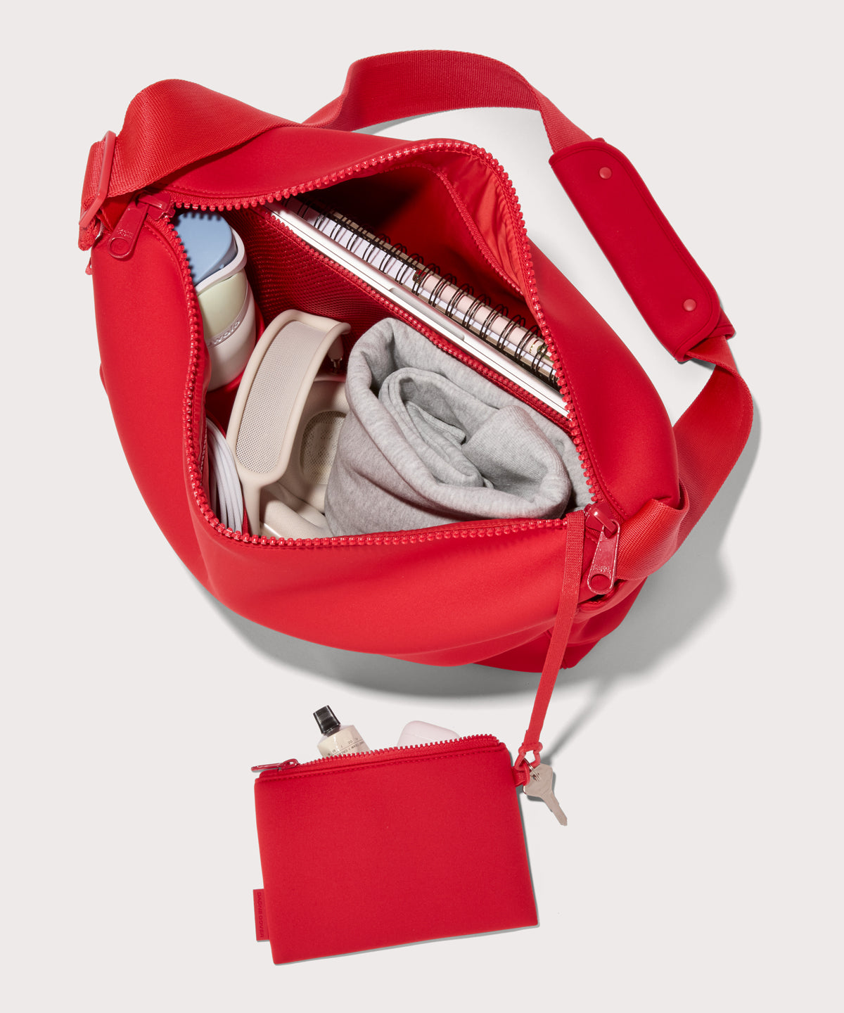 Enzo Messenger Bag in Cherry