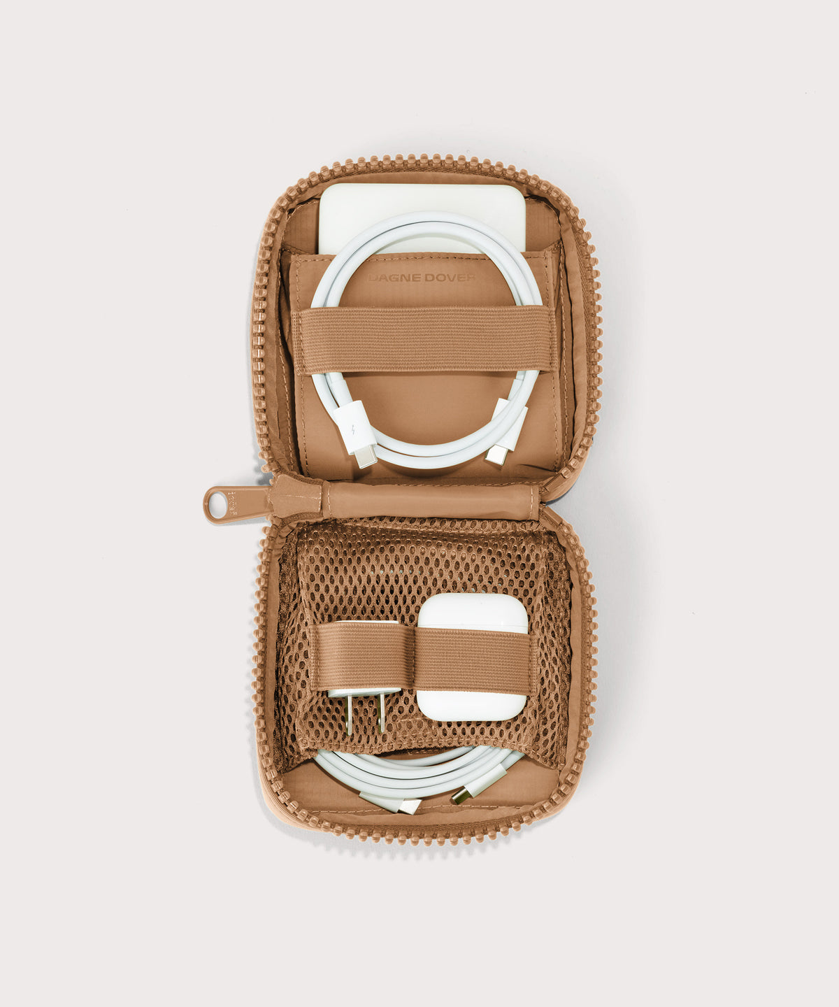 Arlo Tech Organizer in Camel, Small